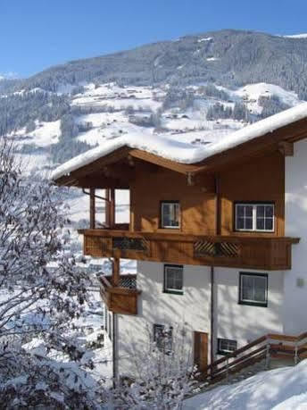 Ferienwohnung Sonnentraum Hainzenberg Exteriör bild